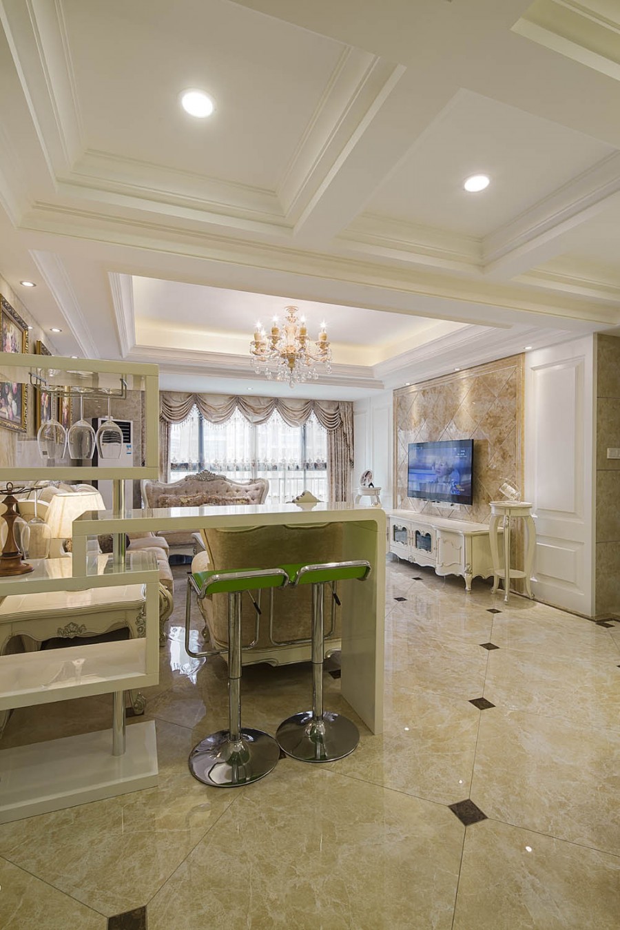 絢麗歐式風格120平米四居室裝修效果圖