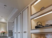 尊貴的新古典風(fēng)格120平米三居室臥室衣柜裝修效果圖 尊貴的新古典風(fēng)格120平米三居室臥室衣柜裝修效果圖