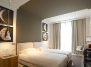 個(gè)性裝修現(xiàn)代簡(jiǎn)約風(fēng)格70平米二居室臥室背景墻裝修效果圖