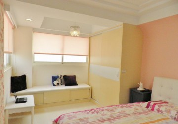 溫暖舒適現(xiàn)代簡(jiǎn)約風(fēng)格90平米復(fù)式loft臥室吊頂裝修效果圖