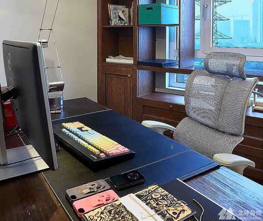 精致品位現代90平米二居室書房背景墻裝修效果圖