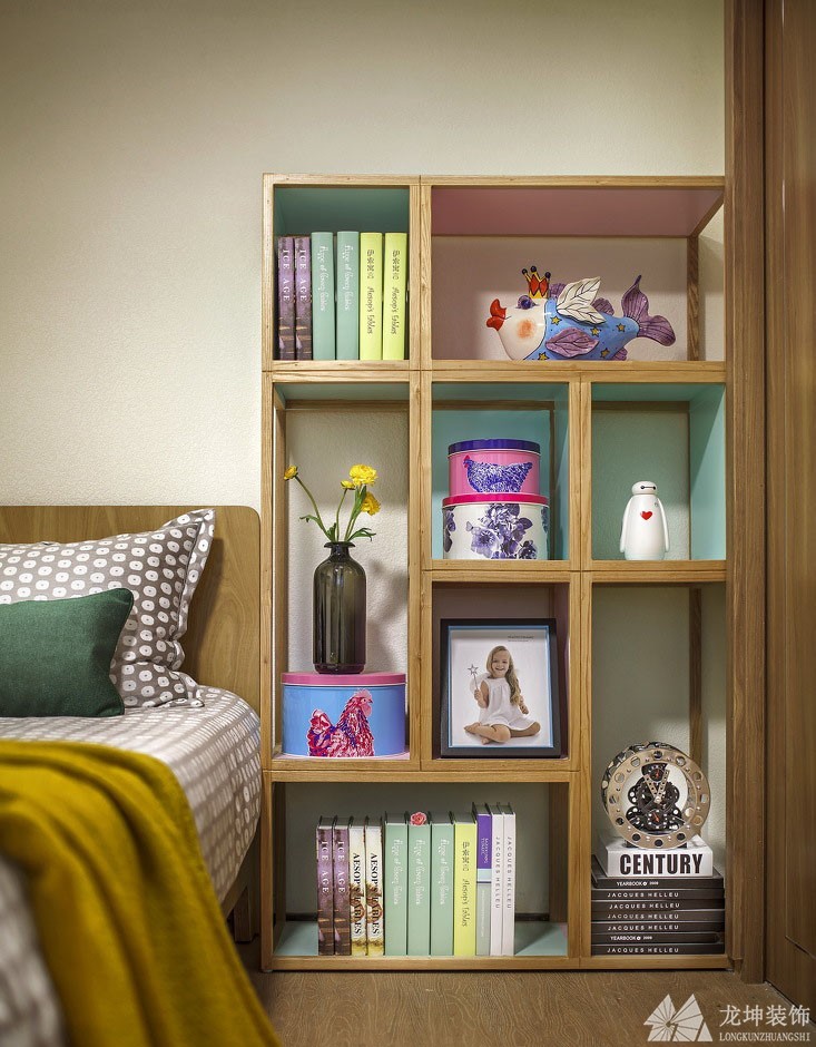 藍色獨特歐式風格100平米二居室兒童房背景墻裝修效果圖