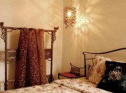 溫暖靜謐中式風格100平米二居室臥室背景墻裝修效果圖