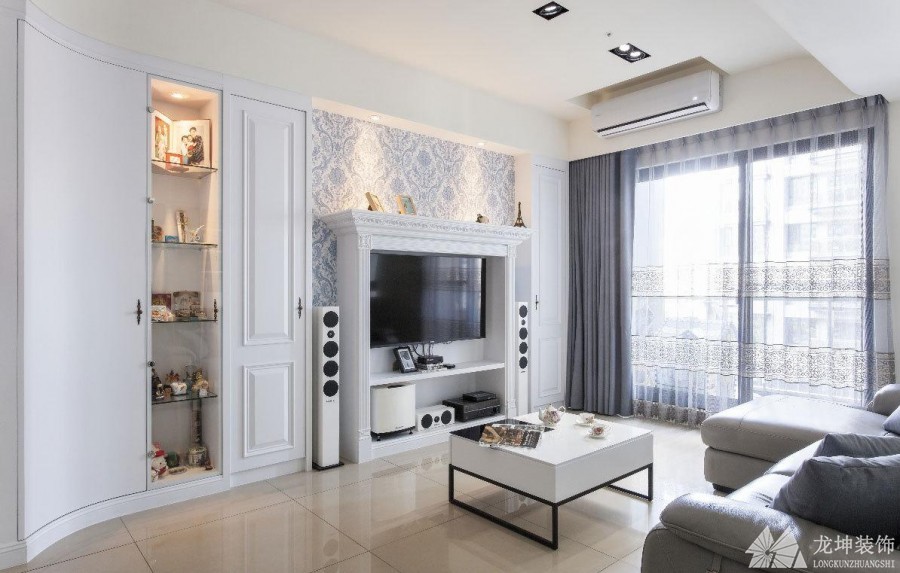 現(xiàn)代歐式田園風格80平米二居室客廳電視背景墻裝修效果圖