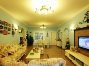 美式溫馨田園風格110平米三居室客廳吊頂裝修效果圖