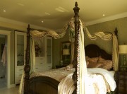 現(xiàn)代美式田園風格240平米別墅臥室裝修效果圖