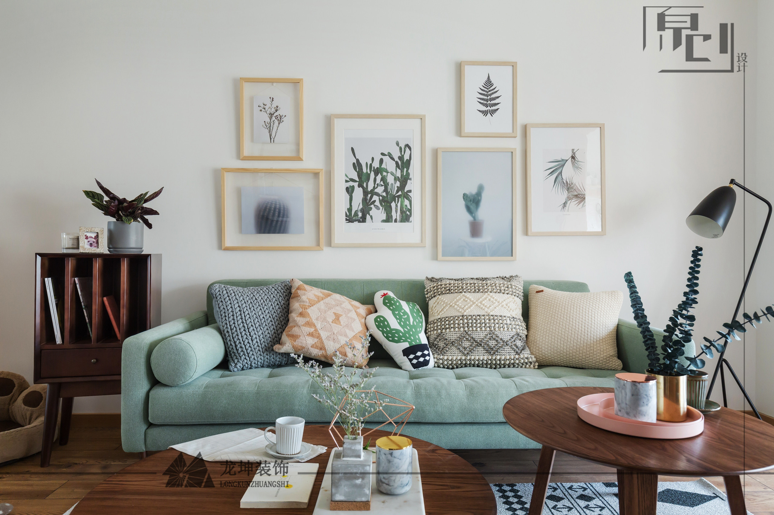 臥室帶個小陽臺是怎樣的體驗？看看“別人家的”就知道了