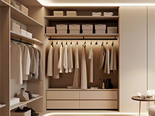 哪種衣柜收納性最好呢？趕緊跟龍坤小編一起了解下吧！