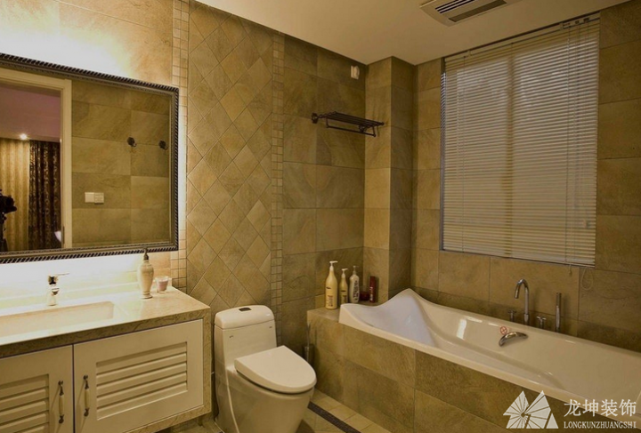 衛生間玻璃墻磚選購注意事項 衛生間玻璃墻磚選購注意事項