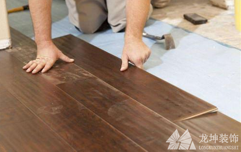 木地板鋪貼方法及注意事項