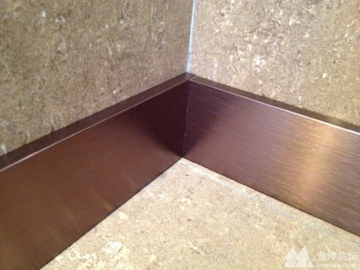 踢腳線應該什么時候安裝？