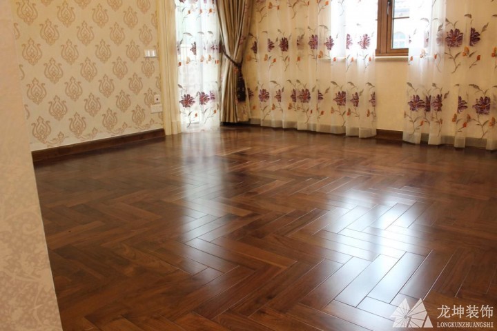 實木地板的劃痕修復方法